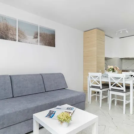 Cozy With A Balcony And Parking By Renters Апартаменты *