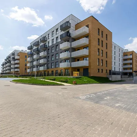 Apartamento Cozy With A Balcony And Parking By Renters *