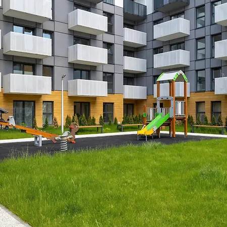 Cozy With A Balcony And Parking By Renters * Sosnowiec